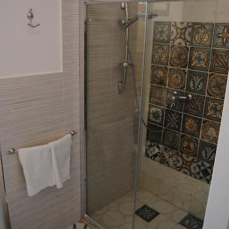 Palazzo Maestro & Corte Maestro גאליפולי