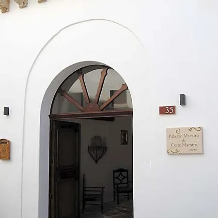 Palazzo Maestro&corte Maestro Bed & Breakfast