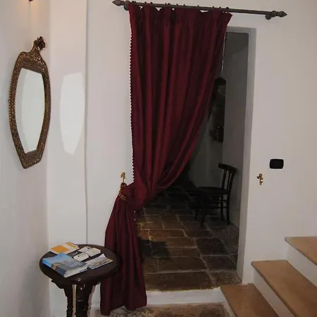 Palazzo Maestro & Corte Maestro לינה וארוחת בוקר גאליפולי